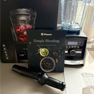 Vitamix Blender A3500 with Accessories